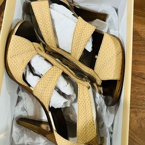 Berkley strap embossed leather Michael Kors